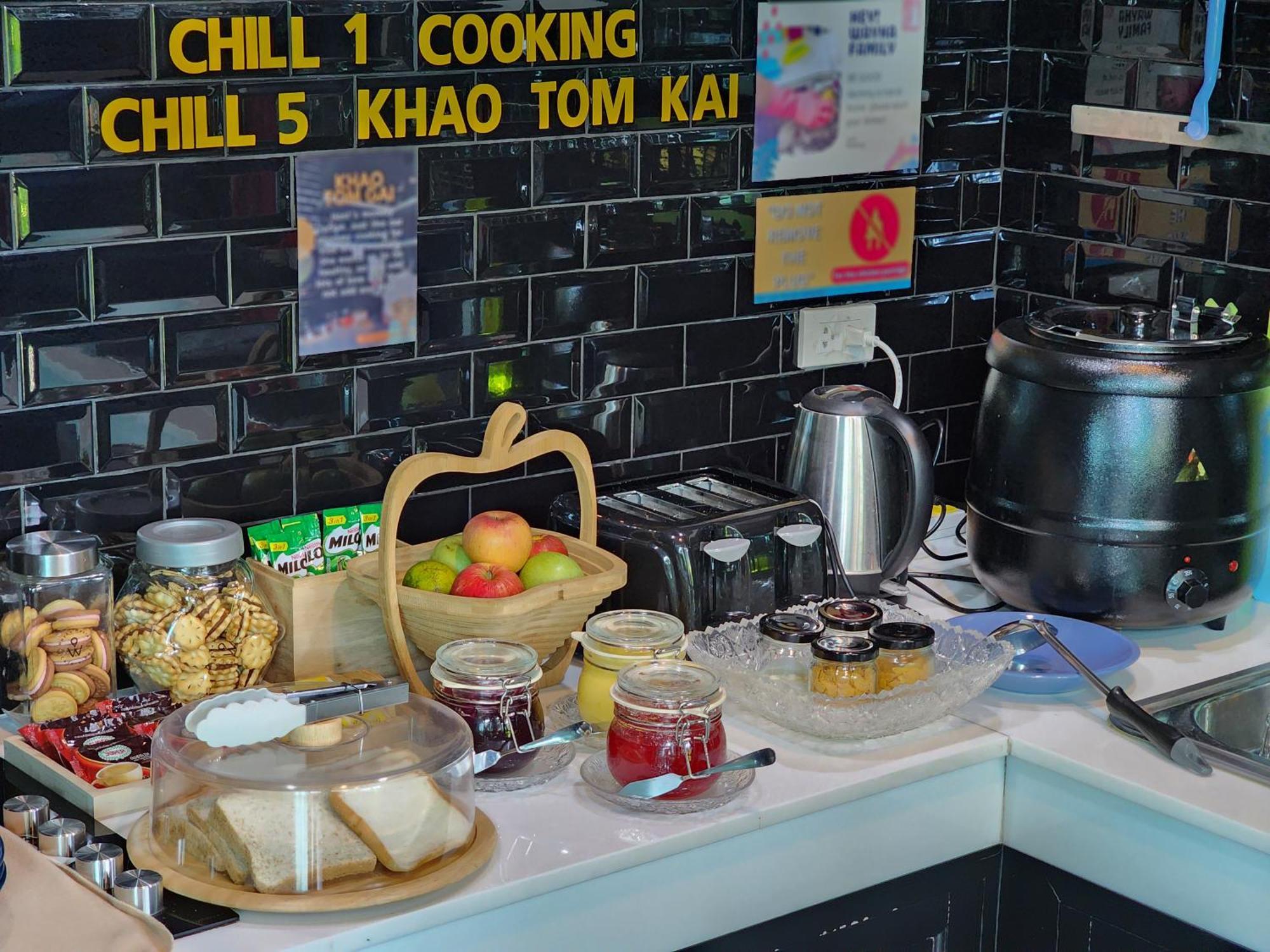 Wayha Hostel Don Mueang Airport Bangkok Kültér fotó