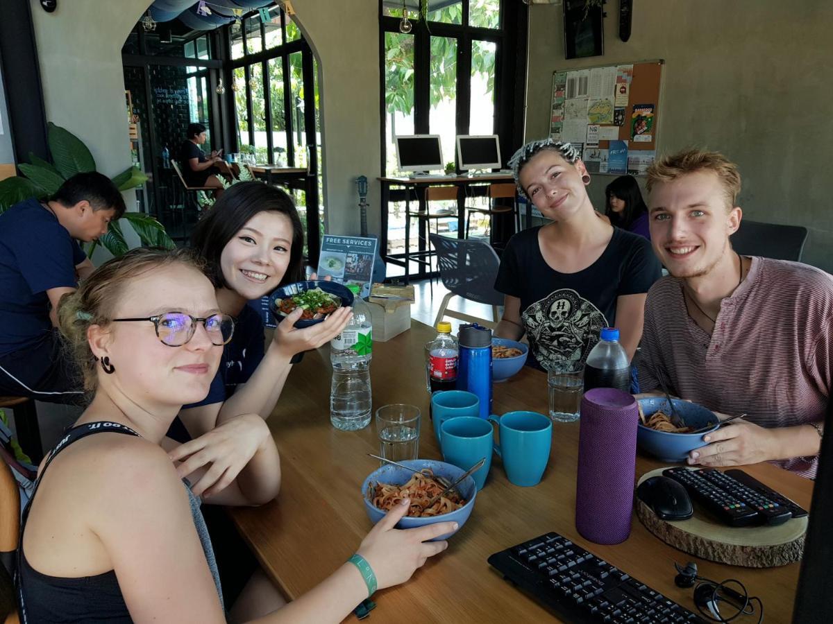 Wayha Hostel Don Mueang Airport Bangkok Kültér fotó